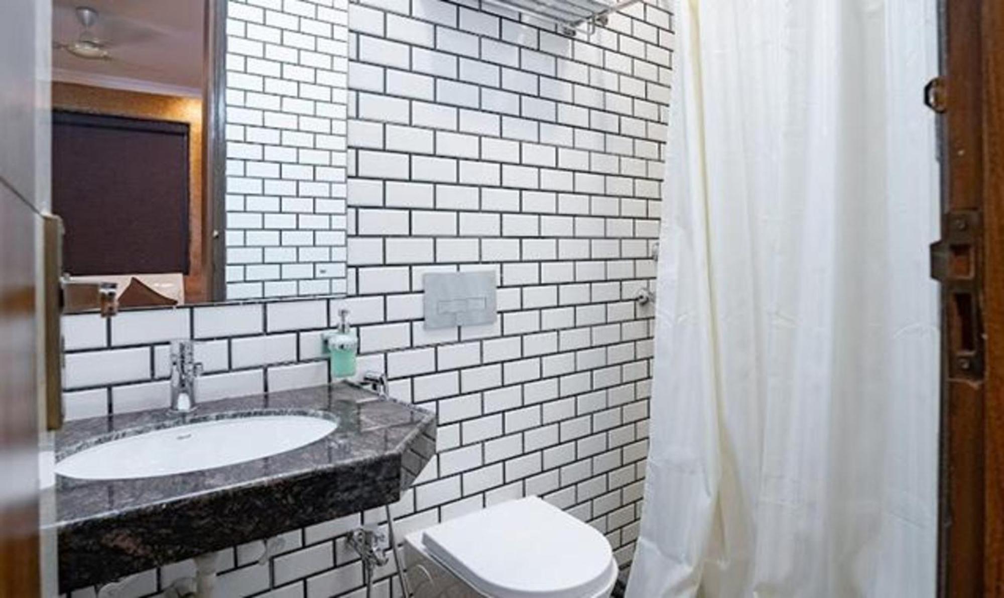 Fabhotel Prime Tiyara Inn Calcutta Buitenkant foto